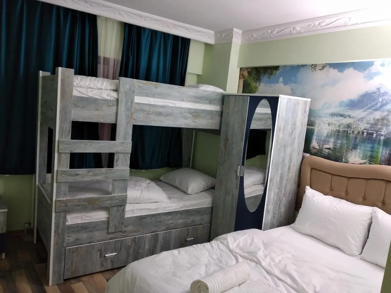 Istanbul City Center Hotel 3*,